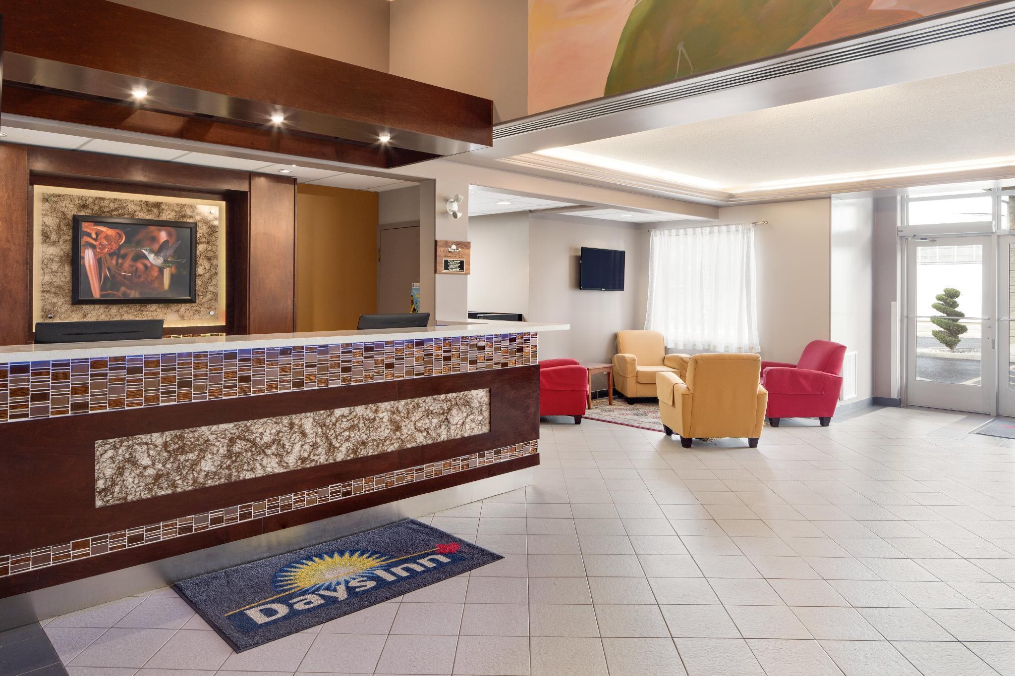 Days Inn By Wyndham Leamington Εξωτερικό φωτογραφία